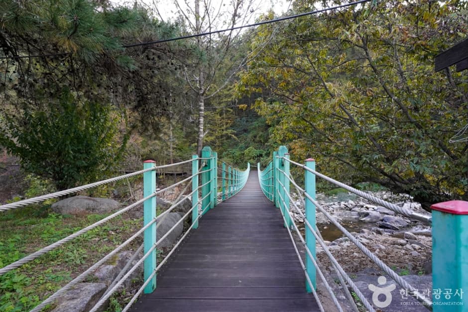 Yecheon Suspension Bridge Village thumbnail 2